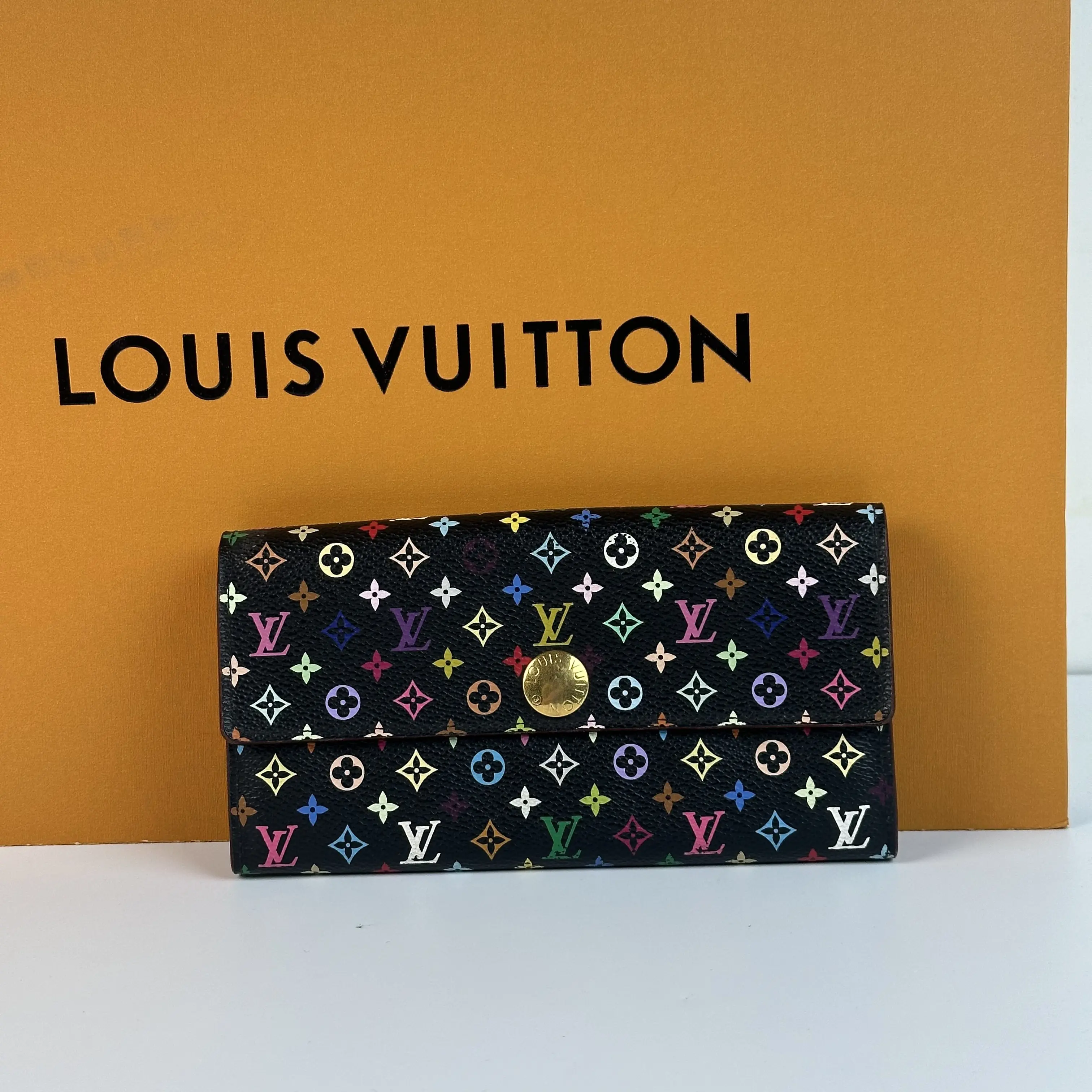 Pre-owned Louis Vuitton M93533 Black Multicolor Classic Monogram Sarah Long Wallet, Pre Loved Luxury Clutch & Wristlet Accessory, Classic Monogram Wallet