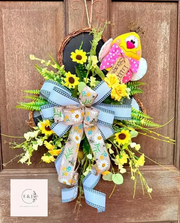 Bee Door Hanger Wreath