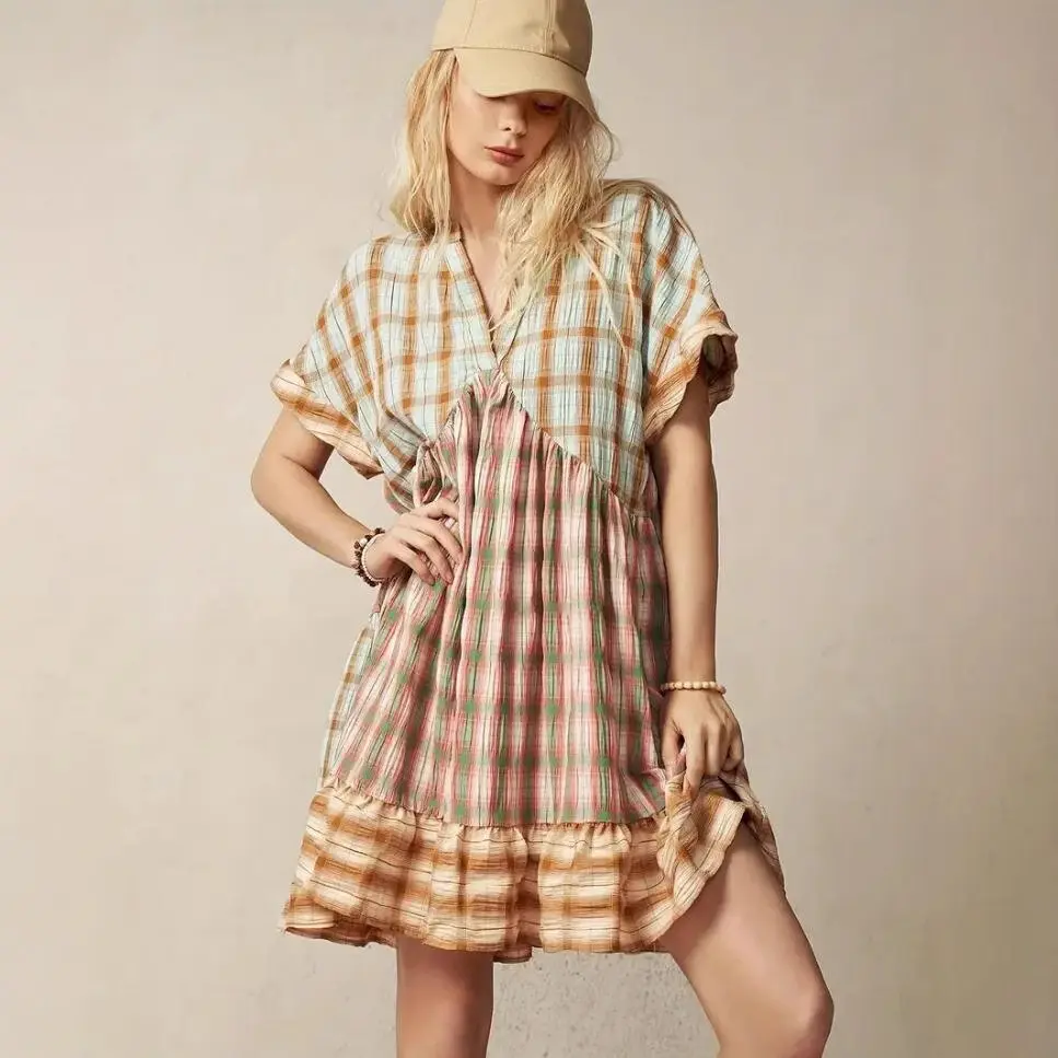 New fashion patchwork short-sleeve plaid retro mini dress with contrasting colors, high-end feel, versatile V-neck casual dress