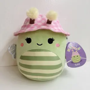 Squishmallows 2026 Easter Squad 8" Sybil the Bee Plush Toy