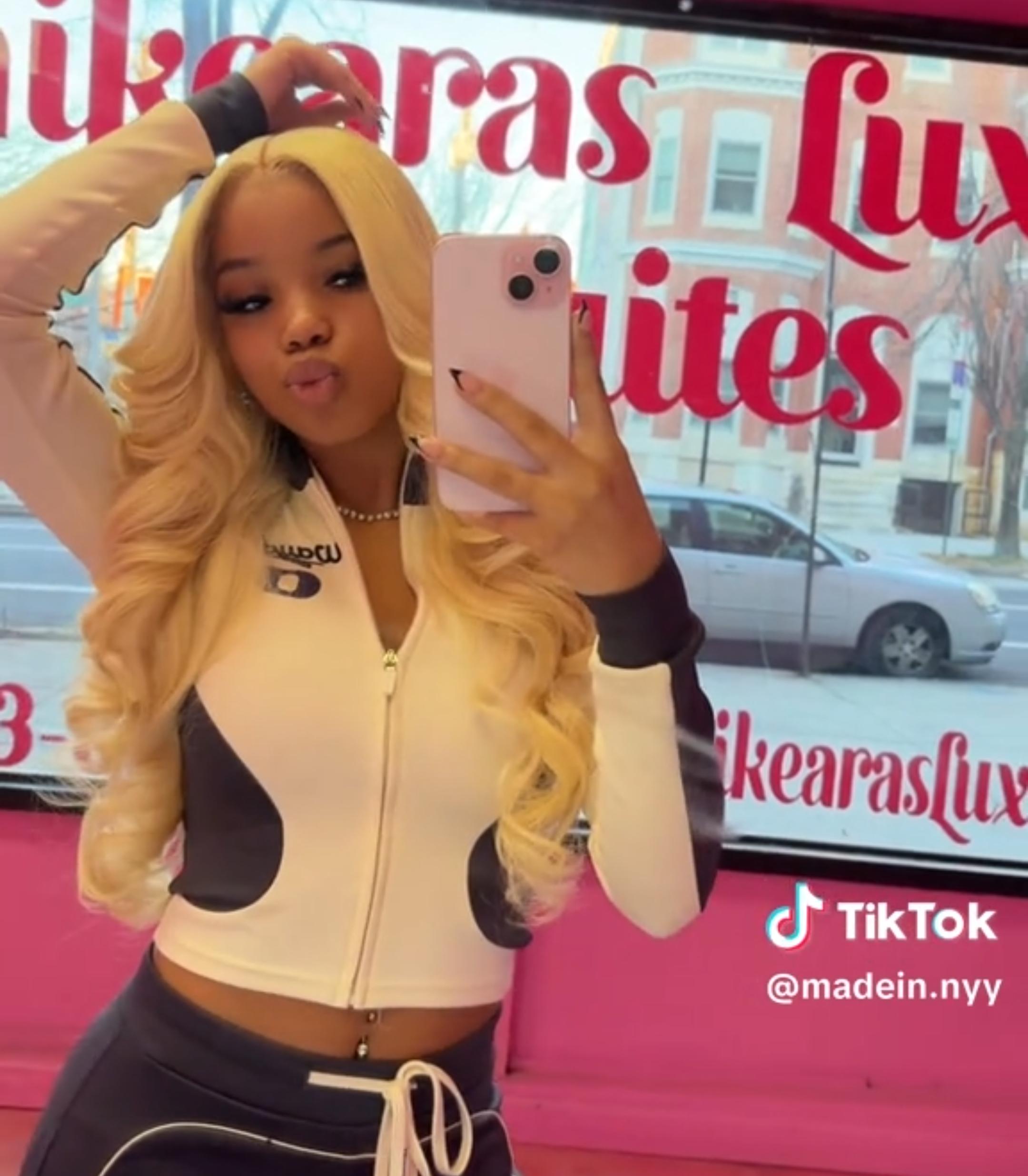 [Ashine] 12A 1B/613 T1B/P4/27 Peekaboo Highlight Human Hair Bundles 100% Virgin Vietnamese Hair Tangle-Free, No Shedding, Can Be Dyed & Styled