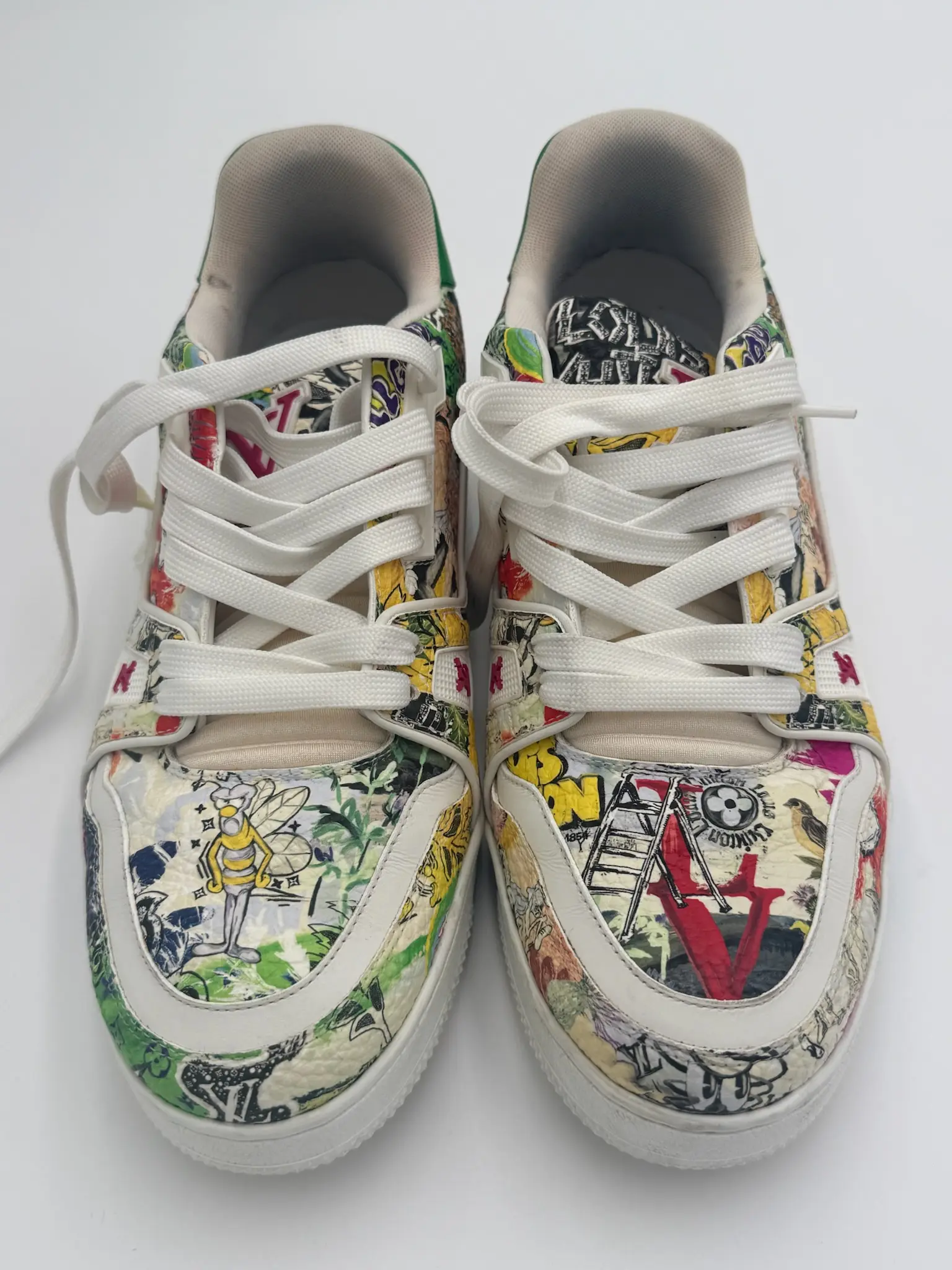 Pre-Owned Louis Vuitton LV Trainer Leather Sneaker - Size 6.5, Casual Footwear, Rubber Sole, Monogram Design, Vibrant Print