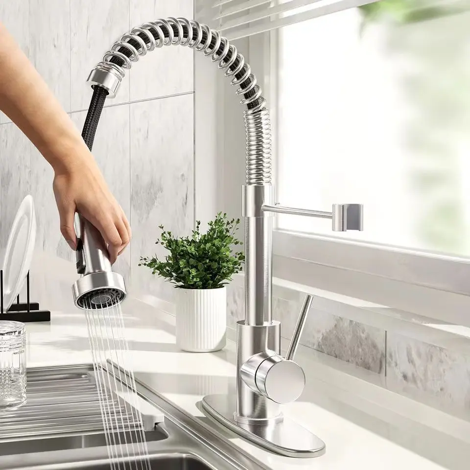 Stainless Steel Pull Down Kitchen Faucet with Sprayer - Single Handle, Easy to Operate with 1 Hand, 360° Swivel Spout, Suitable for RV, Bar Sinks, Easy To Operate With One Hand Modern Kitchen Faucet