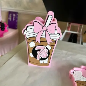 Iced coffee with bow pen holder