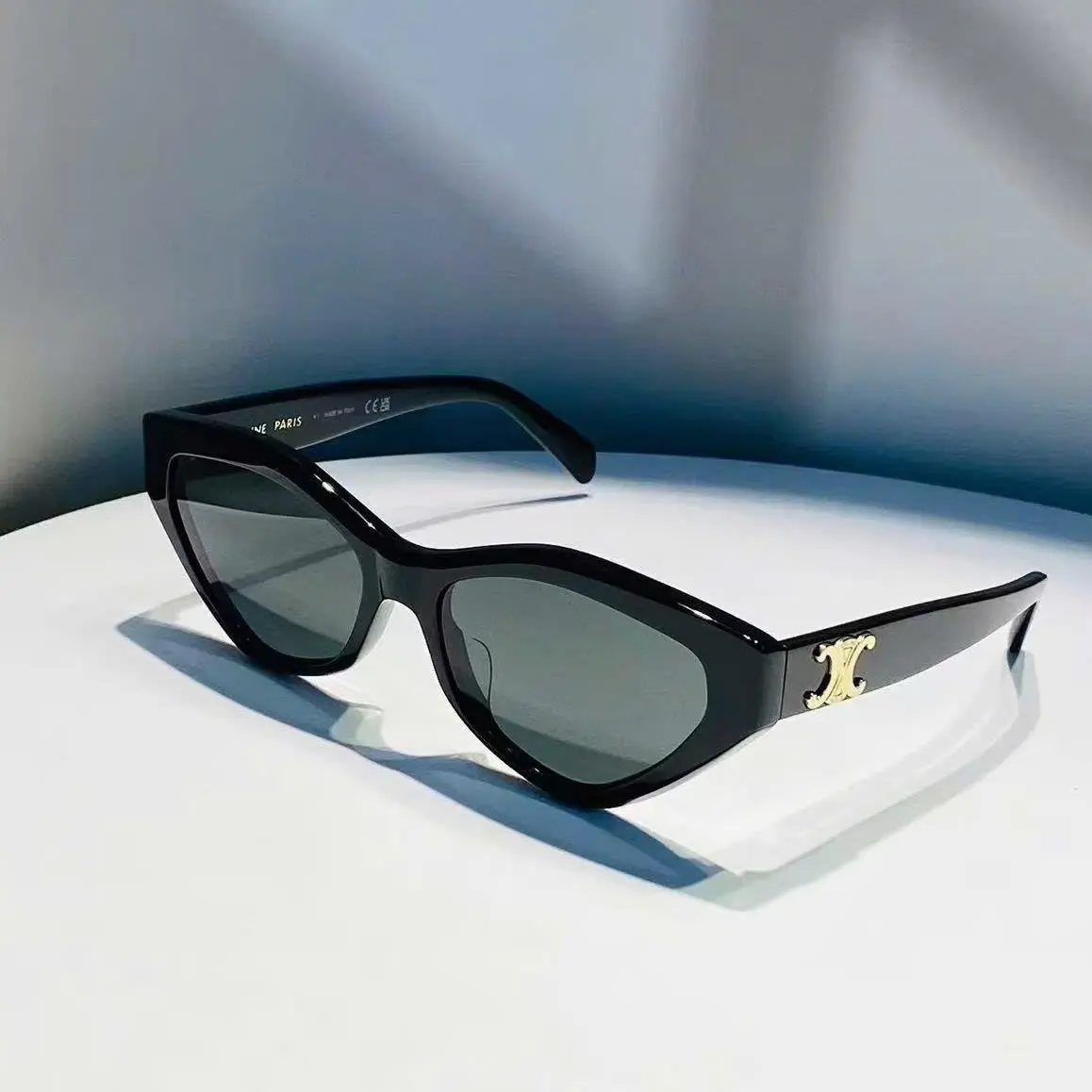 Luxury Style Cat Eye Sunglasses Thick Black Frame Designer Inspired Eyewear