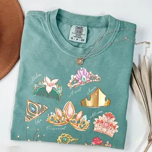 Comfort Colors Princess Crown T-shirt Retro Girl Trip Tee Cute Matching Besties Outfit Vintage Fairytale Aesthetic Trendy Bachelorette Gift