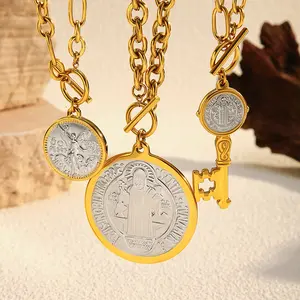 Chunky Chain Toggle Necklace for Women & Men, Gold Stainless Steel Coin Pendant
