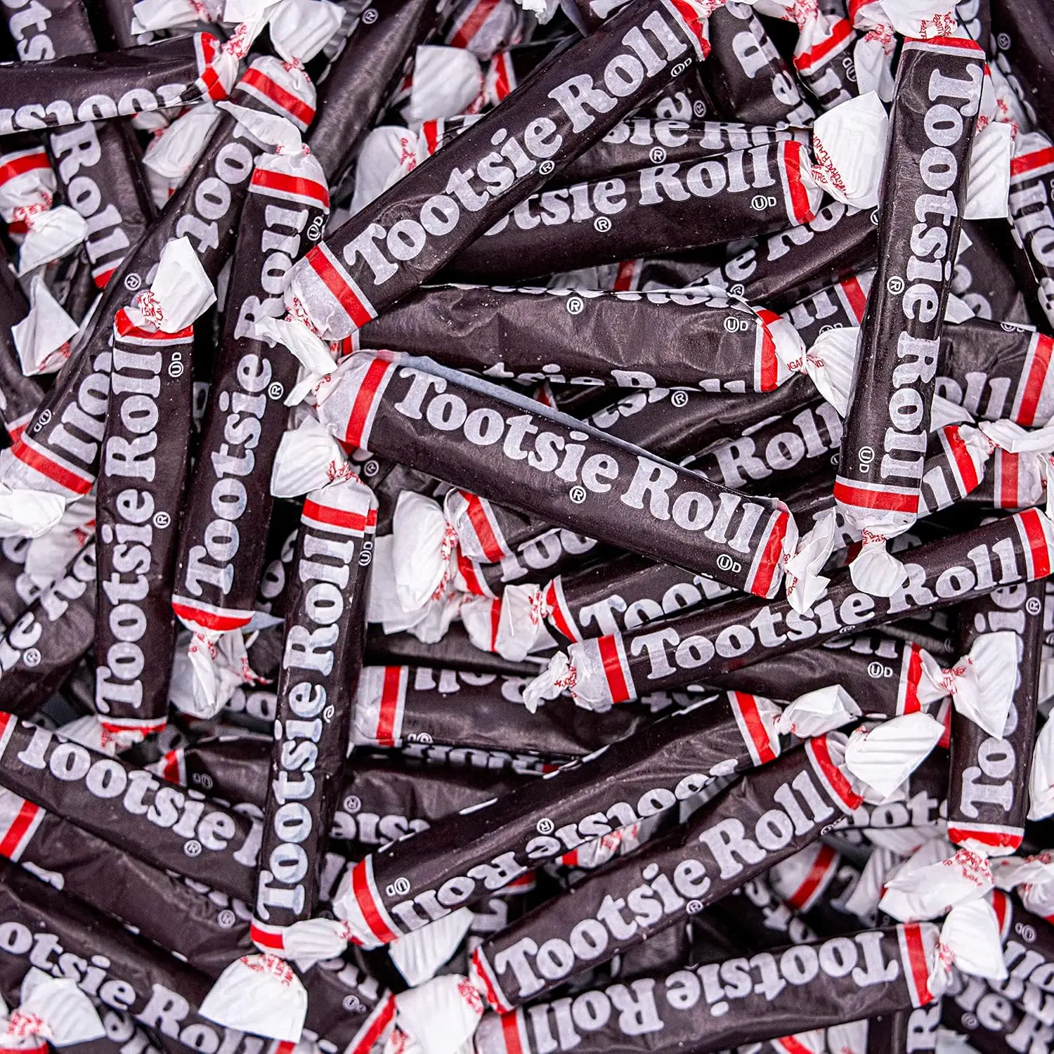 Tootsie Roll Juniors Chocolate Taffy Candies - Long, Sweet, Soft, Chewy, Individually Wrapped, Peanut-Inclusive, Corn-Infused Cocoa Snack, Gluten-Free for Easy Sharing, Bagged Treat for All Ages, Children & Weddings