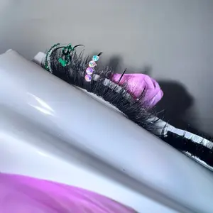 Green Currency Talks Lashes