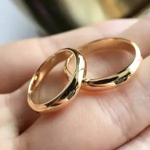 Simple, elegant 18K gold-plated wedding/engagement ring for women - The ideal gift for Valentine's Day, weddings, and engagements.