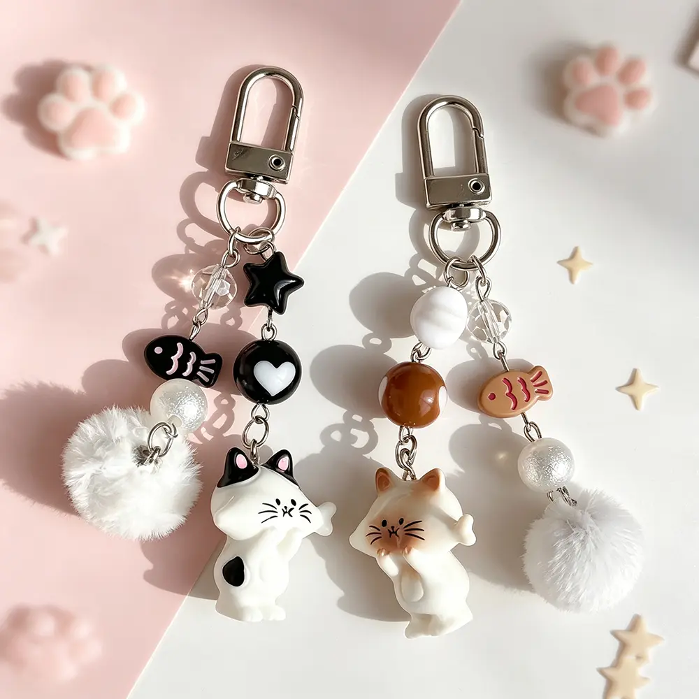 2pcs Cute Cat Figurine Couple Keychain, Cute Soft Ball Fish Star Heart Charm Key Ring, Sweet Aesthetic Bag Pendant Accessories for Women Men