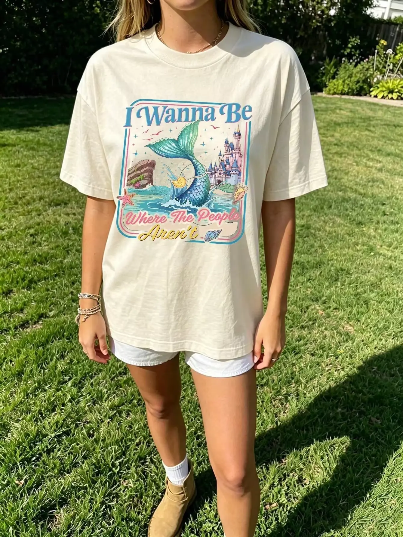 Funny Mermaid Tail Graphic Tee Dreamy Castle Beach Vacation Graphic T-Shirt Coquette Mermaidcore Aesthetic Casual Summer Top Retro Coastal Girl Tshirt