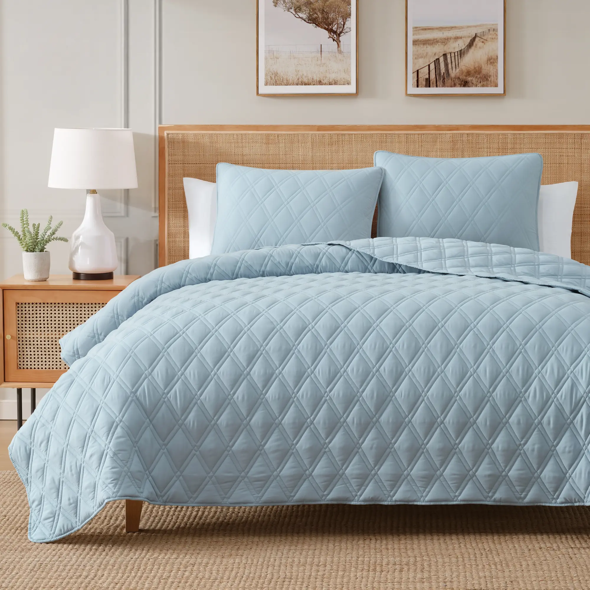 CGK | Quilt Bedspread with Diamond/Stripe Stitch Pattern - Lightweight Bedspread for All Seasons - Soft, Breathable & Comfy, Summer Quilted Coverlet with 2 Pillow Shams - 90" x 96"