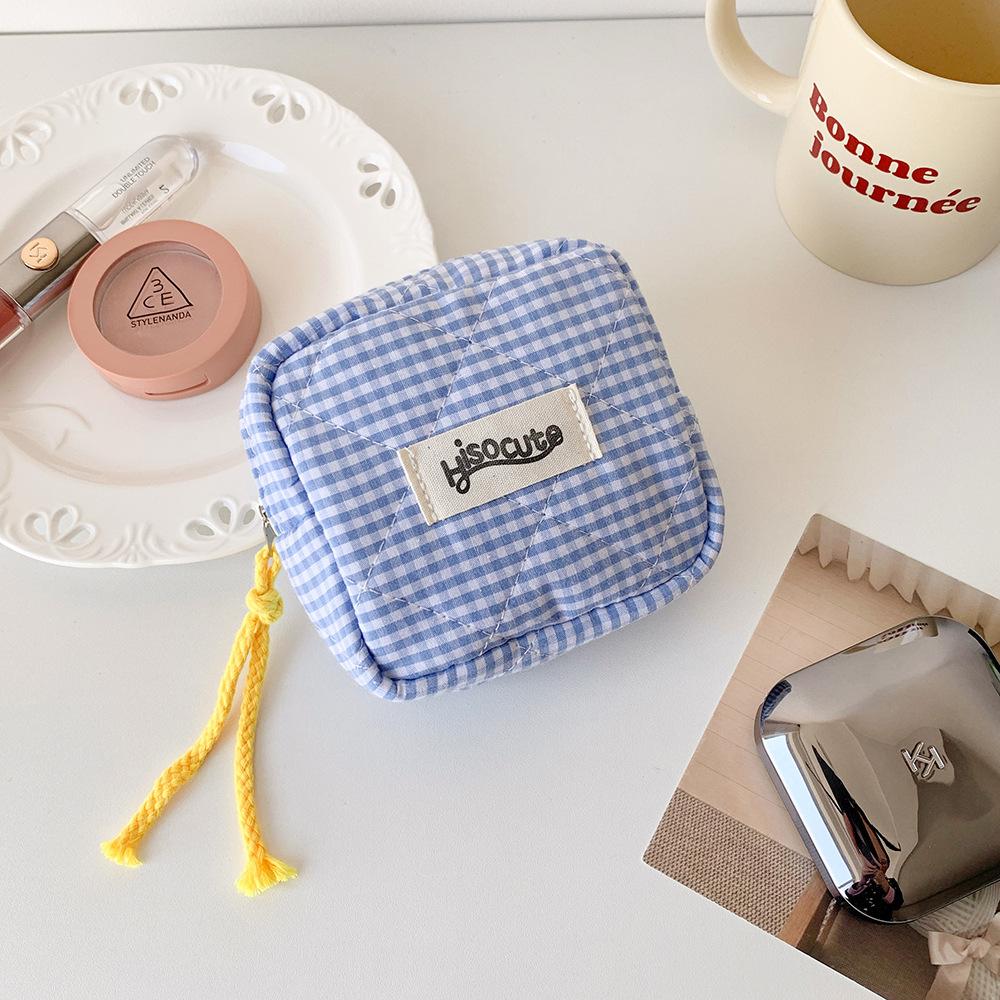 Plaid Pattern Makeup Bag,Portable Cosmetic Storage Bag with Zipper,Versatile Makeup Organizer Pouch for Travel & Daily Used, Makeup Brushes Organizer,Gifts For Women Plaid Pattern Makeup Bag,Portable Cosmetic Storage Bag with Zipper,Versatile Makeup Organizer Pouch for Travel & Daily Used, Makeup Brushes Organizer,Gifts For Women