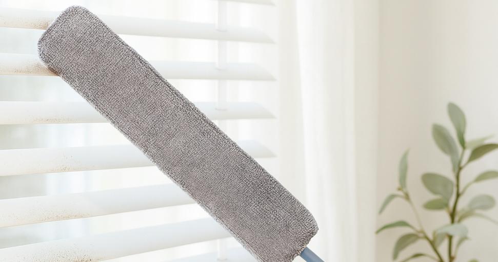 Gray Flat Gap Dust Cleaner with Extendable Retractable Pole - 2 Washable Microfiber Pads, Slim Flexible Duster for Under Bed Sofa Cabinet Refrigerator