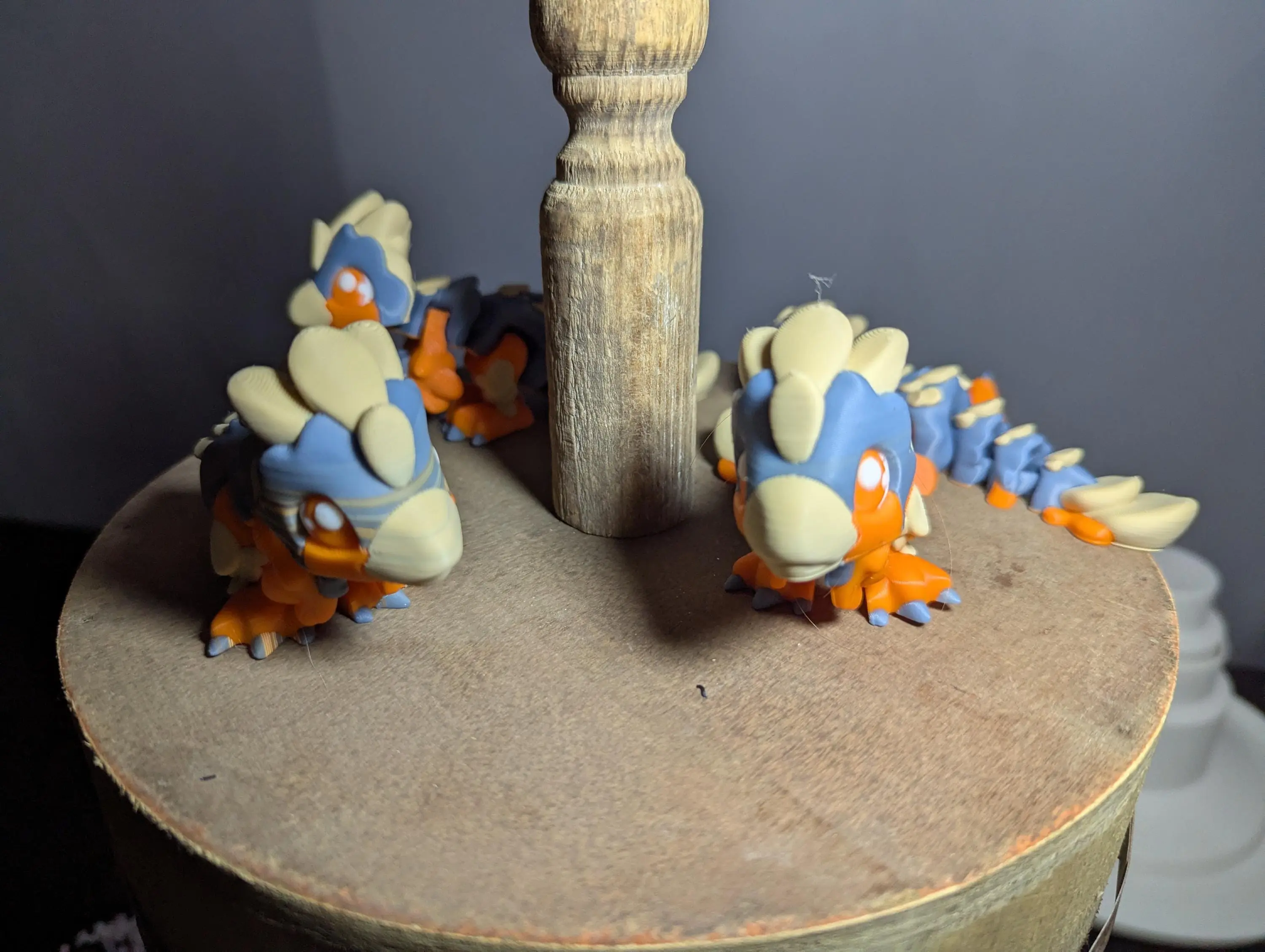 Velociraptor Mini Fidget - 3D Printed Articulated Dinosaur with Flexible Joints & Fierce Raptor Details - Compact Portable Pocket-Sized Toy for Dinosaur Enthusiasts & Travel Fidget Companions
