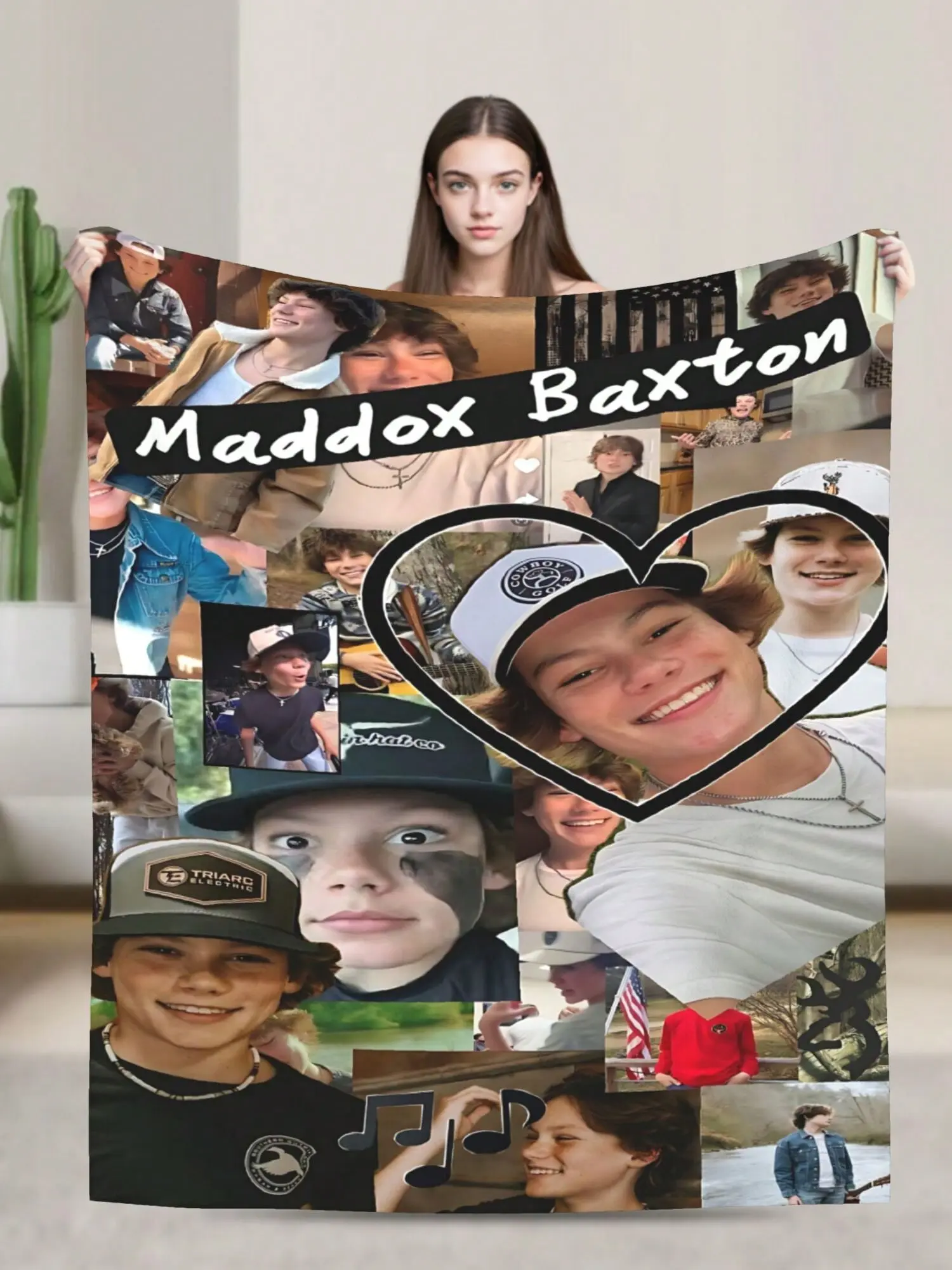 The Maddox blanket is a warm and breathable air-conditioned blanket. It is a classic outdoor blanket suitable for picnics in all seasons.