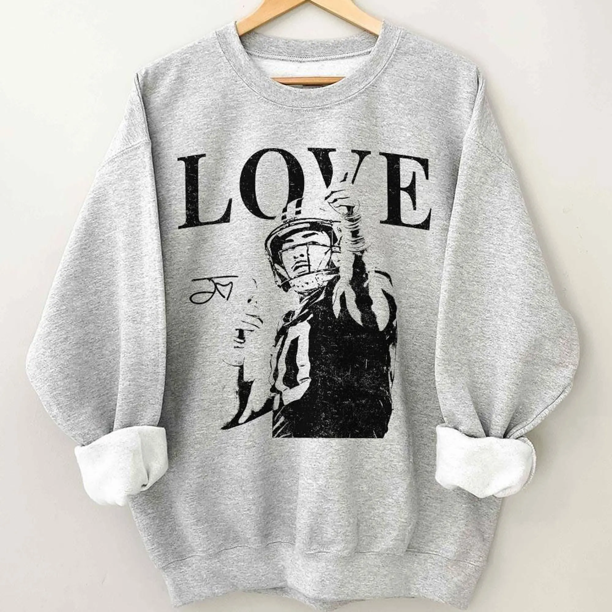 Jordan Love Vintage Sweatshirt, Jordan Love Retro Rap Sweatshirt, Game Day Sweatshirt, Football Sweatshirt