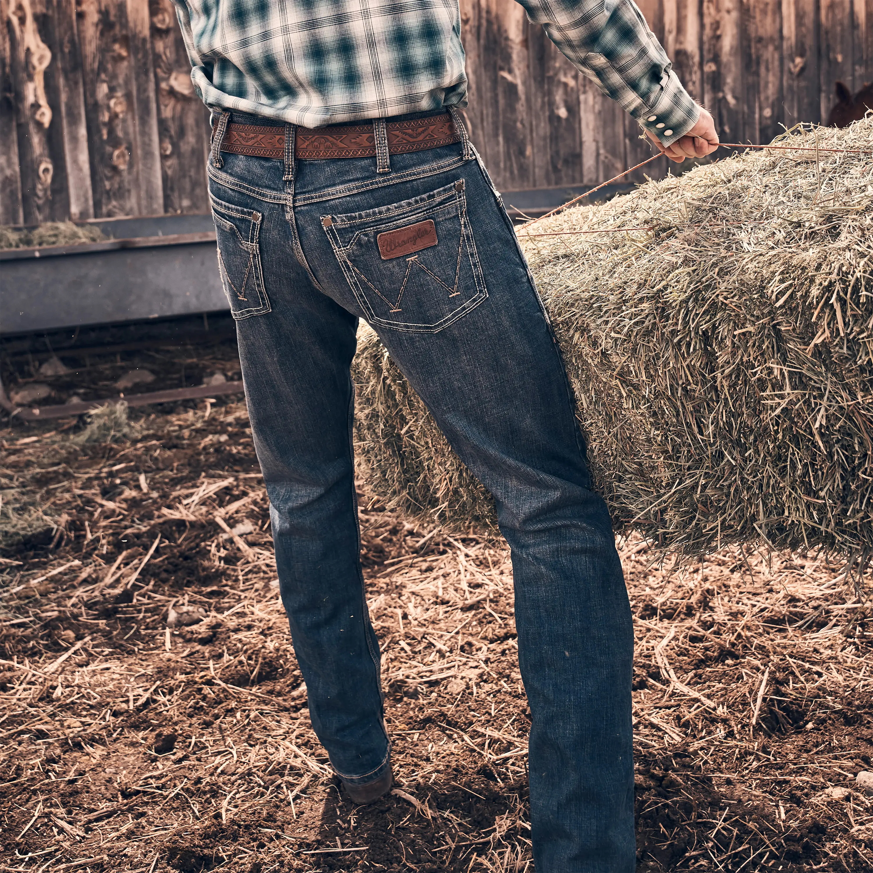 Men's Wrangler Retro® Slim Fit Bootcut Jean - Layton