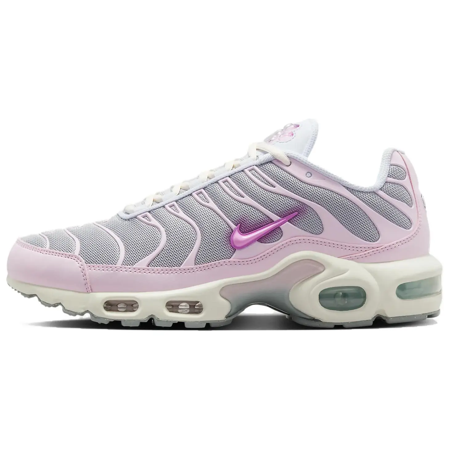 NIKE Women's Air Max Plus 'Paw Print' Casual Walking Shoes, Chunky Sole Sneaker Shoe with Cushioned Midsole and Breathable Mesh Upper, Us Sizes 5-12