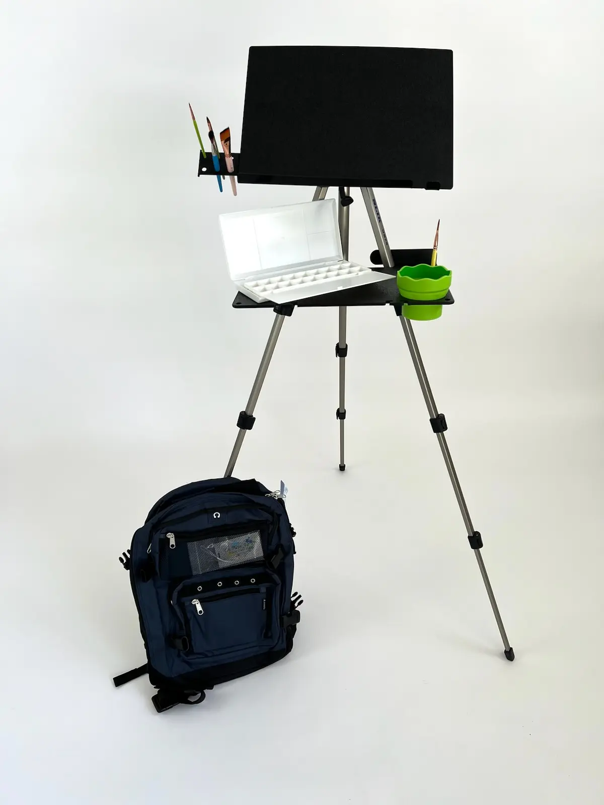 Traveler Series Watercolor Art Supplies Package - 1 Set, Rugged Super Light Compact Easel with Table Leg, 8-Hole Retractable Brush Holder, Collapsible Water Cup, 3.86kg (8.5lbs) for Outdoor Painting Adventures, Lightweight, Fits In The Overhead Compartmen