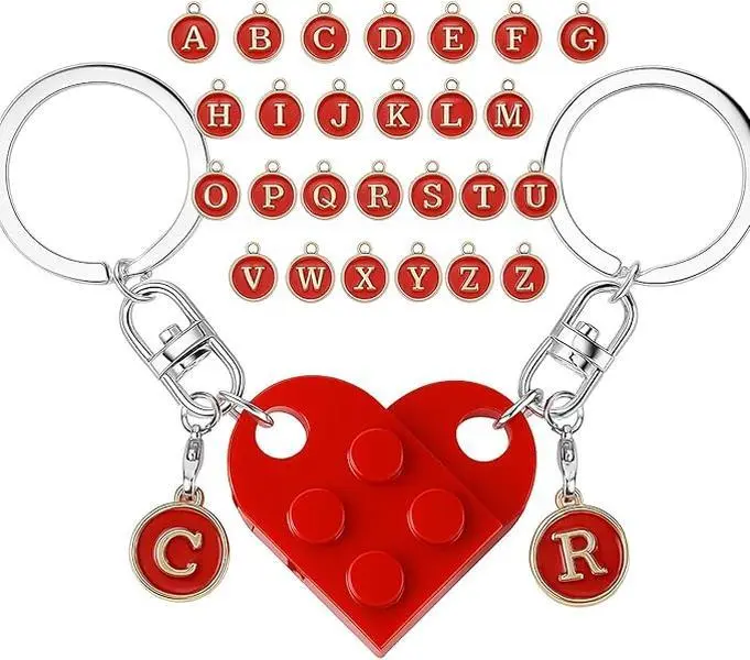 Couples’ Matching BF and GF Connecting Heart Keychain with Initial Letter, Cute Building Block Pendant, Cute Keychains for Boyfriend, Birthday Gift Ideas, Anniversary Gift for Him, Heart Shape