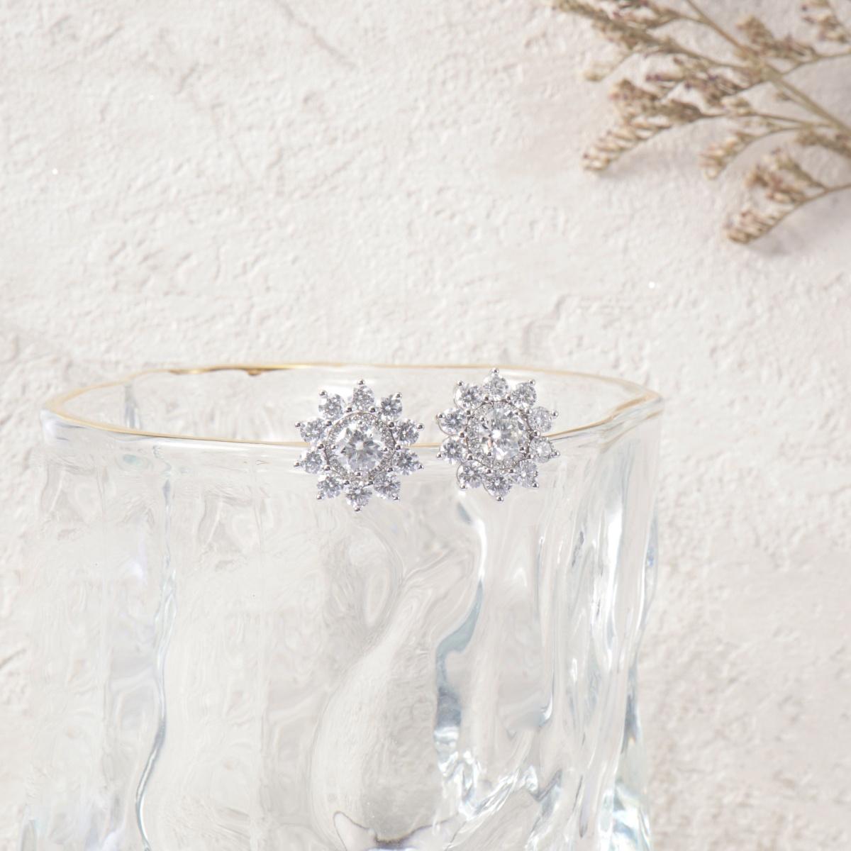 Delzzad Bling Flower Earring Jackets Synthetic Moissanite S925 Sterling Silver Earring Jackets for Studs Moissanite Jewelry Perfect Birthday Wedding Engagement Anniversary Christmas Gift(Jacket Only)