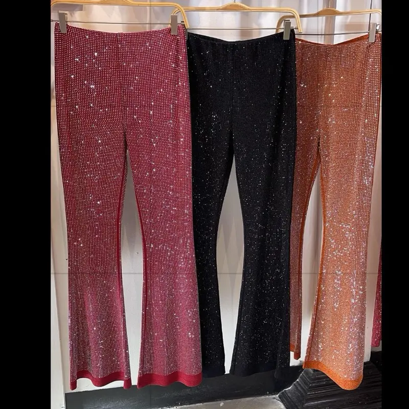 Lissette Pants -The combination of cotton and spandex ensures both comfort and flexibility. 95% Cotton 5% Spandex