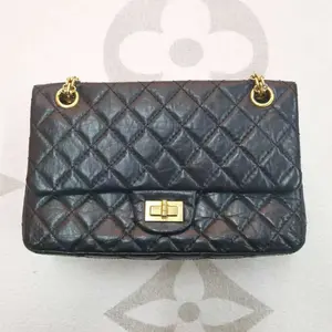 Pre-owned CHANEL Cowhide Shoulder Bags 2.55 Large Black Quilted Calfskin with Gold Hardware
