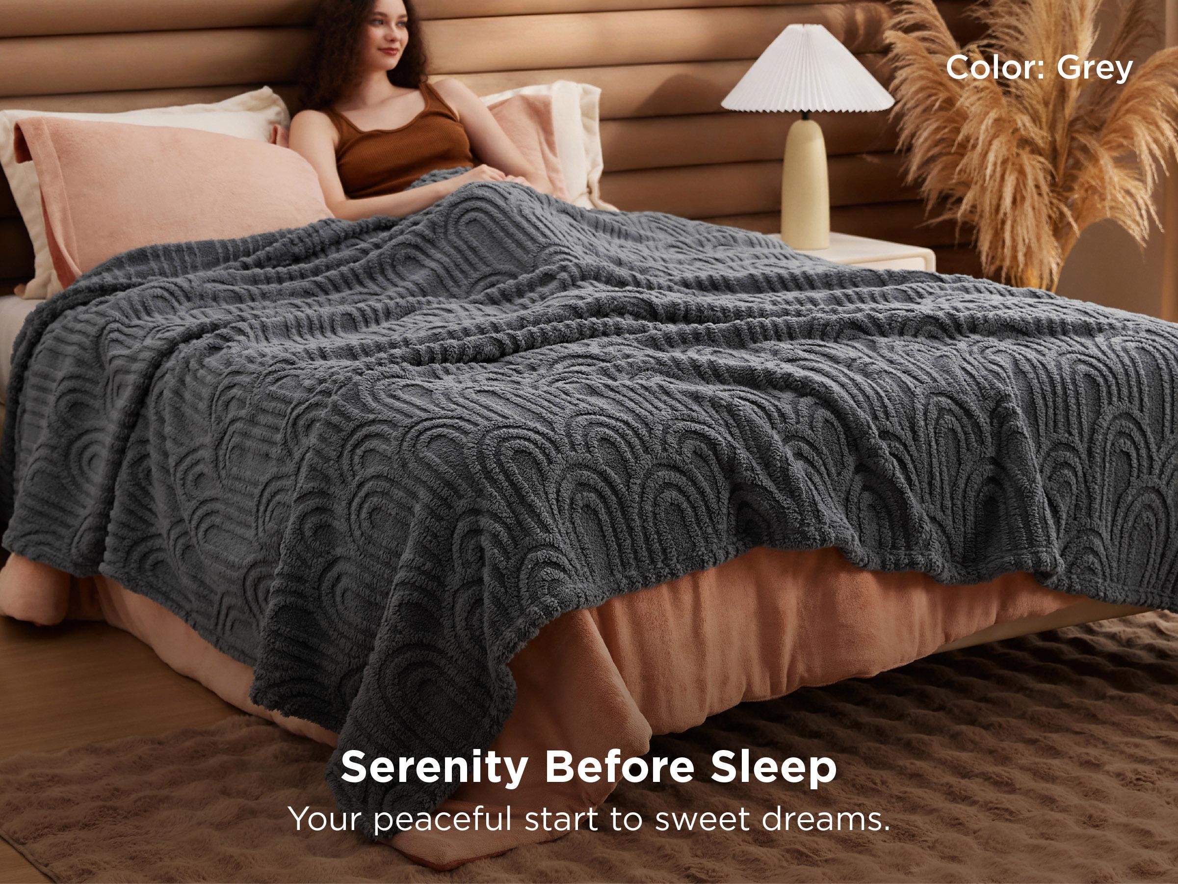 【Spring Glow Up】Bedsure GentleSoft Fleece Blanket for Bed - Distinctive Arches,Super Soft & Cozy, Fluffy Blankets for Women & Girls, Ideal for Sofa & Couch, Boho CharmArtfully Embossed Pattern Adds Amodern Flair To Your Cozy Decor,All-Season