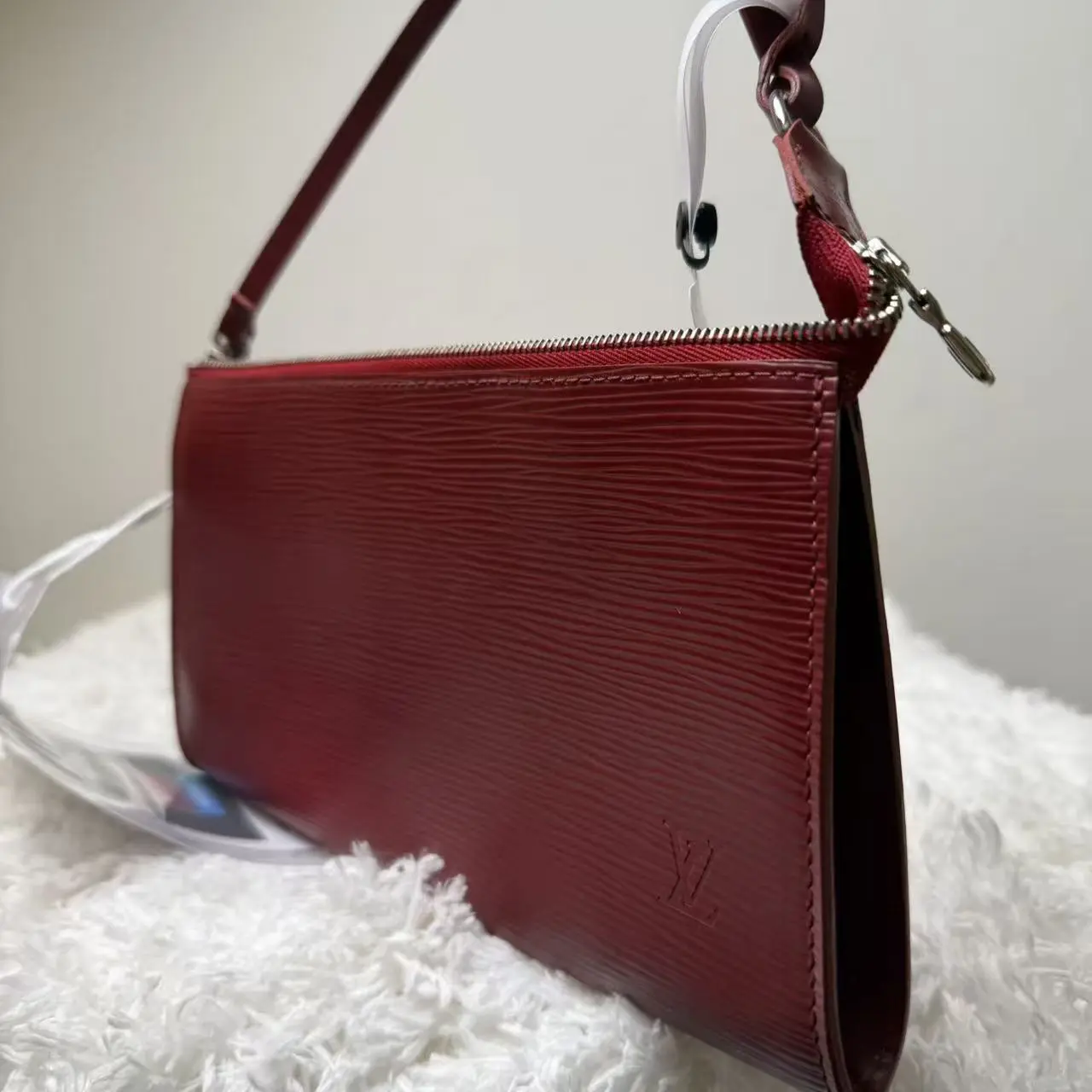 Pre-owned Louis Vuitton LAMB Bag Accessories Epi Leather Pochette Accessories