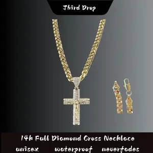 14k gold plated men's Jesus pendant necklace, featuring a diamond-encrusted Jesus head, a halo, zircon hair, and a fully diamond-encrusted clasp. A hip-hop religious accessory, a gift for fashion enthusiasts.