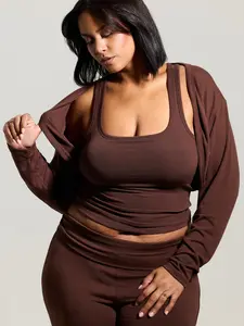 Shrug light jacket short to layer