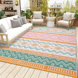 Modern Geometric Pattern Outdoor Rug Double-sided Foldable Plastic Straw Rug Large Size Outdoor Patio Decoration Rug Foldable and Easy to Carry for Balcony Gardens