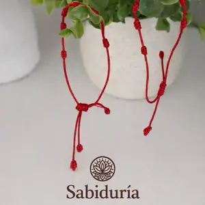 Adjustable Protection Bracelet with 7 Knots for Enhanced Safety and Flexibility ,two piece set