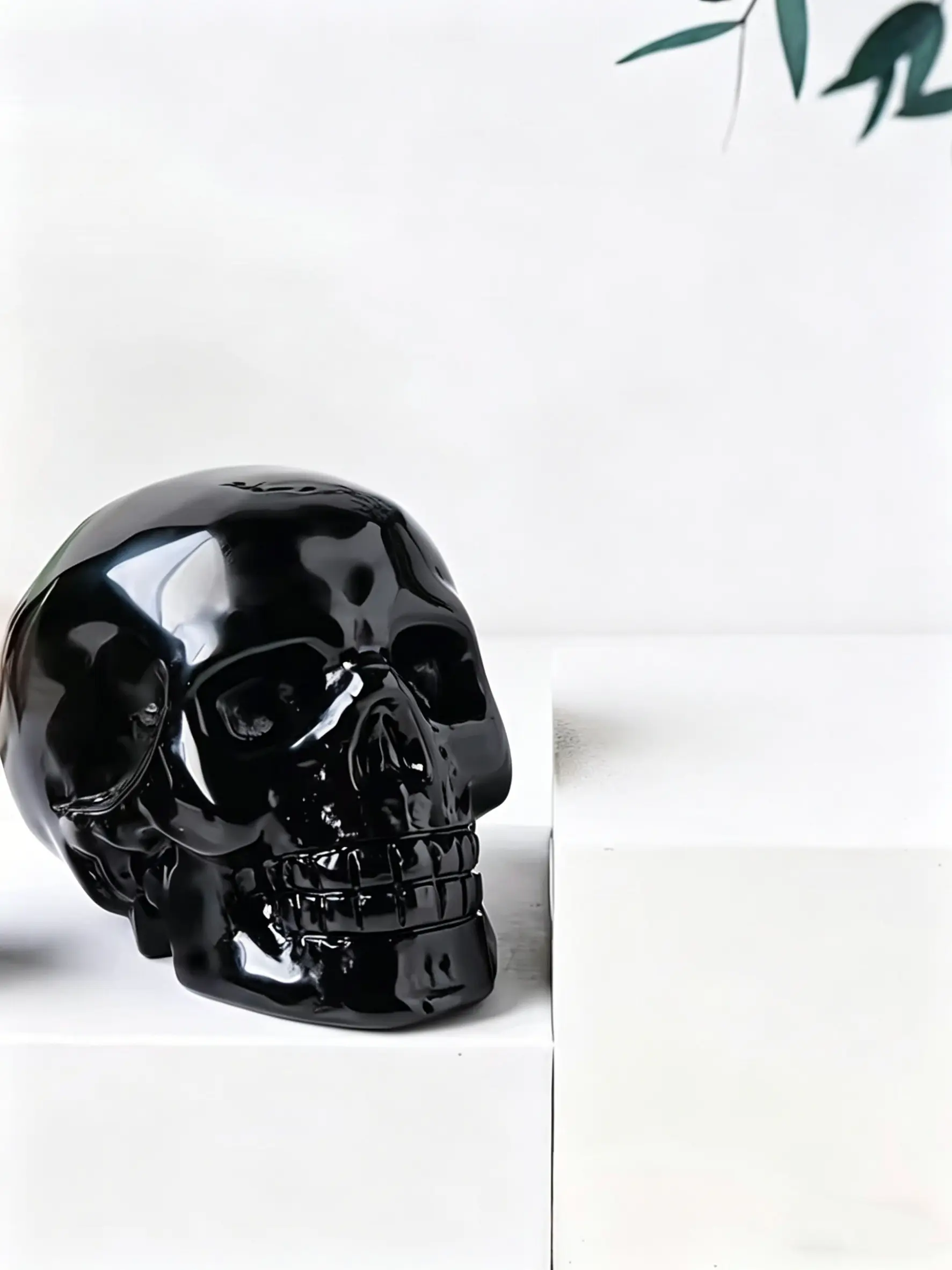 Hand Carved Healing Crystal Obsidian Skull Statue, Natural Material, Unique Design, Ideal Gift for Decorators and Collectors