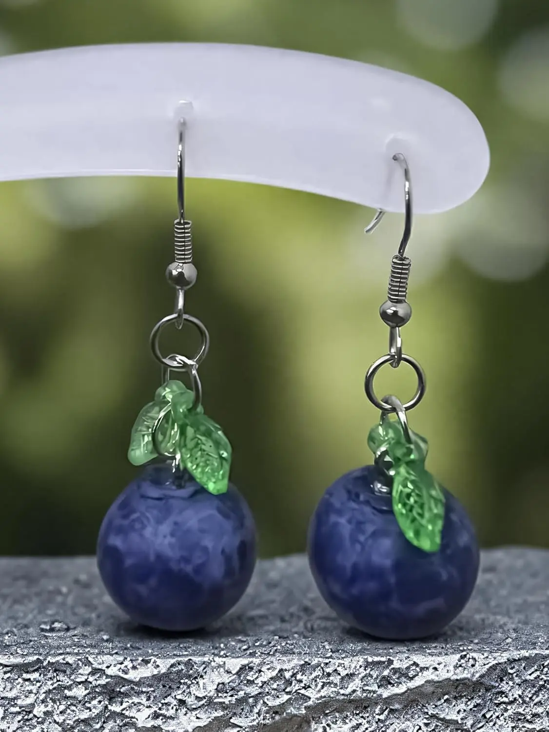 1 Pair Blueberry Drop Earrings, Fruit Design Dangle Earring with Leaf Accent, Novelty Jewelry for Women, Unique Accessory for Casual Wear(Blue&Green)
