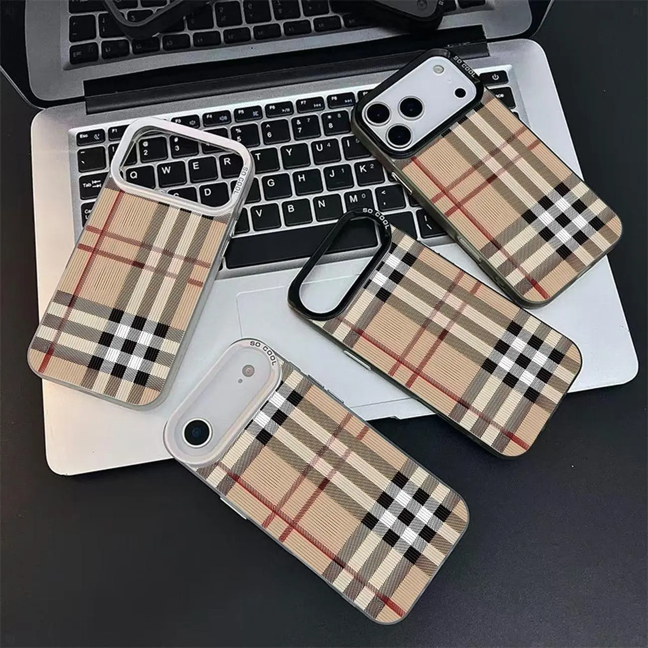 Retro Plaid Shockproof Protective Cellphone Case - Protection for iPhone 11,12,13,14,15,16 Pro Max Plus,17 Pro Max,17 Air - Anti-Drop, Classic Fashion, Budget-Friendly Mobile Phone Accessory, Iphone 17
