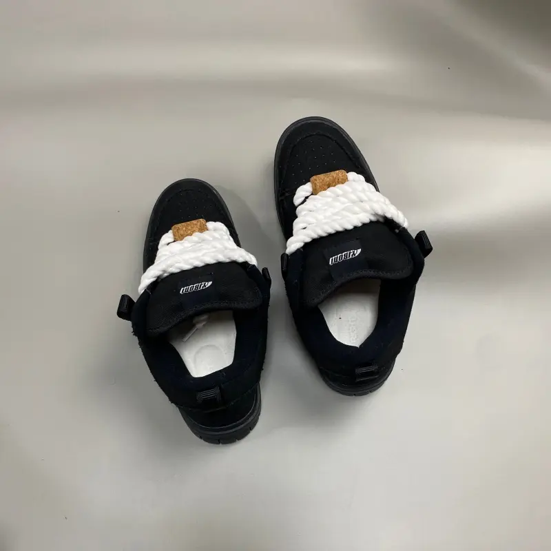Black and white ribbon, thick rope shoelaces, bread shoes, niche design, thick soled skateboard shoes, American street style, trendy casual sports shoes tiktokshopbacktoschool