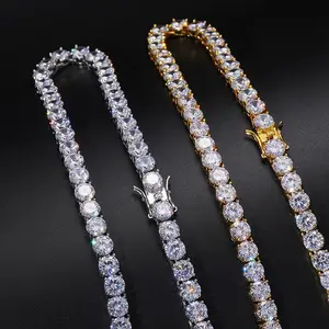 Premium VVS1 moissanite Tennis Necklace in S925 925 Silver, Suitable for Both Men And Women, Passes moissanite Tests And Features an Iced-Out Design.