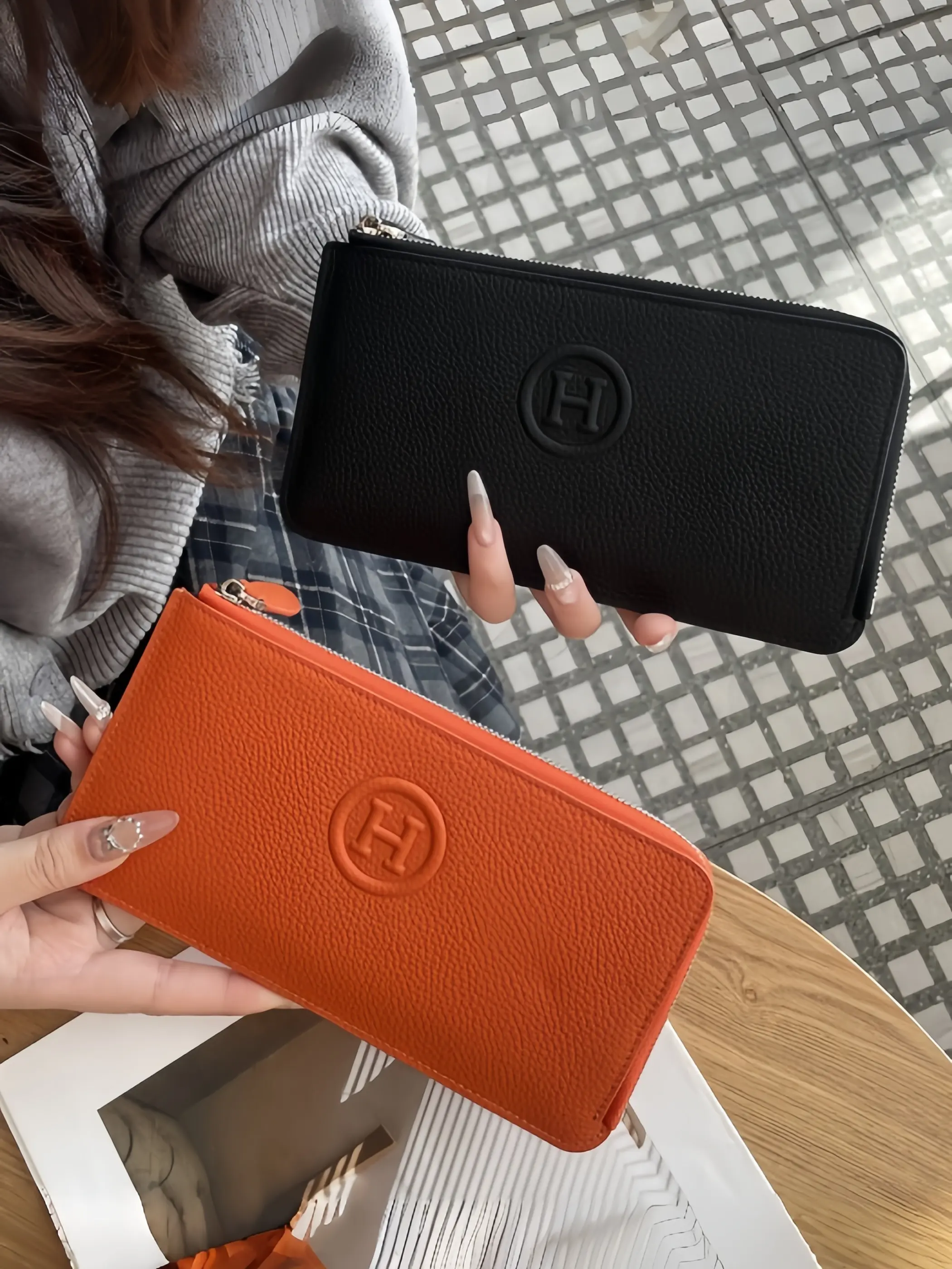 Fashionable Letter Embossed Zip Wallet, 6 Color Options, Multi-Functional Card Holder, Ladies' Long Wallet, High-Quality Women's Coin Purse, Wallet with Zipper