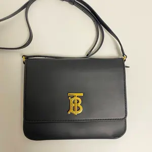 Pre-owned BURBERRY Calfskin Crossbody Bags TB Mini Flat Black CPU0311