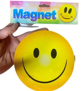 😊 Happy Smile Face Car Magnet – 3D Holographic Fun Decor Metal
