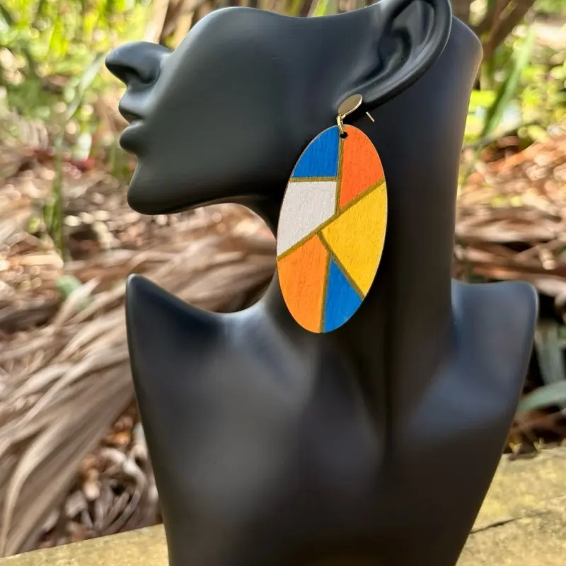 Artisanal earrings