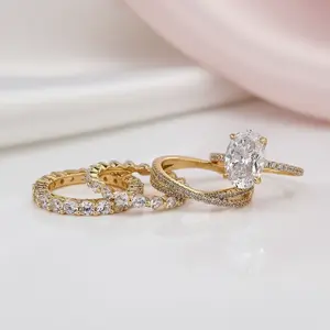 3.5 Carat Classic Oval Cut Yellow Gold Wedding Ring Set