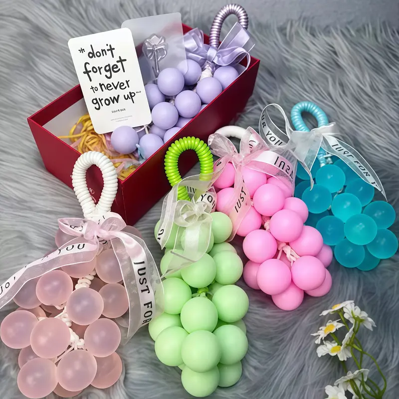 Grape Soap,Valentine's Day Gift, Handmade DIY Grapes Cluster Shaped Soaps, Grape Soap on a Rope,Decorative Soaps Bars,Exquisite Home Decor and Gift Choice for Fresh Air and Washing Hands