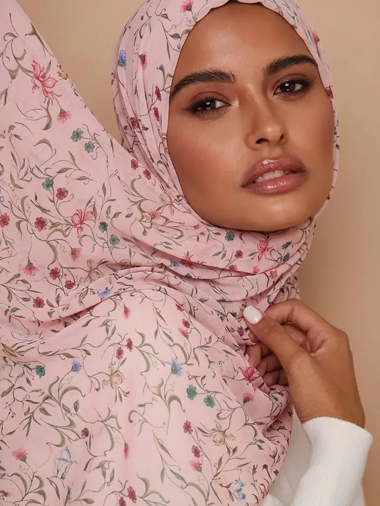 Women's Boho Floral Head Scarf - Elegant Sketchy Floral Chiffon Shawl, Lightweight Polyester Accessory for Women, Feminine Head Scarves for Daily Minimalist Outfits, All Seasons Female Fashion Accessory