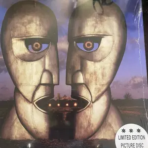 PINK FLOYD DIVISION BELL LP PICTURE DISC SEALED!!!  Very nice