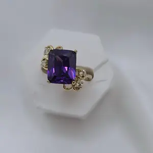Anillo 824