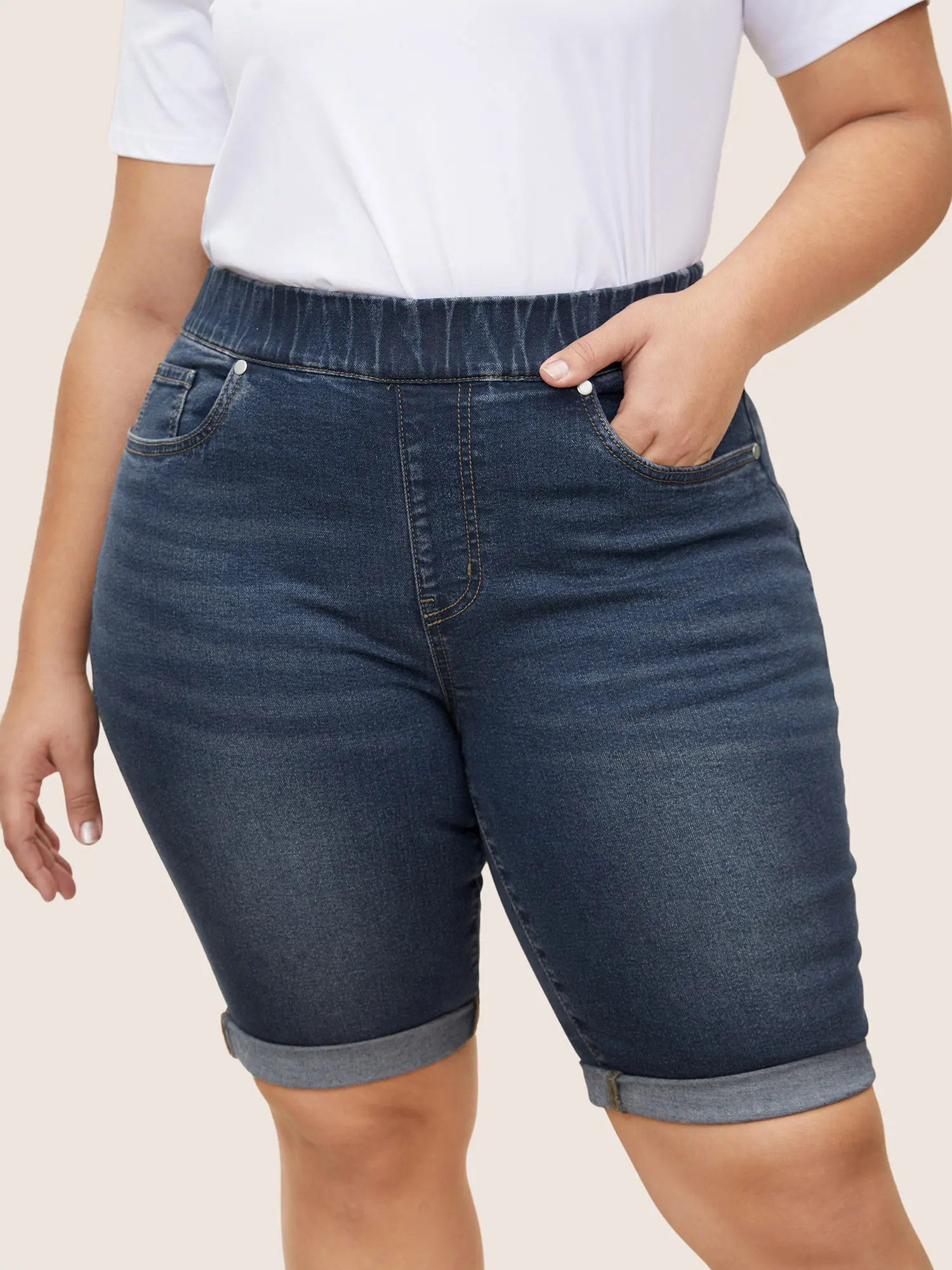 BLOOMCHIC Women's Plus Size Roll Hem Elastic Waist Dark Wash Denim Shorts [M-6X] - Blue Fit, Pocketed, Cotton Blend with Spandex, Everyday Casual Bottoms - Cold Wash, Machine Washable